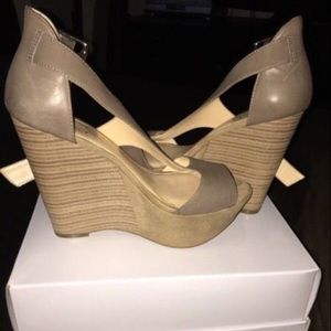 Jessica Simpson wedges