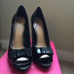 Jessica Simpson REDUCED Peep-toe Pumps