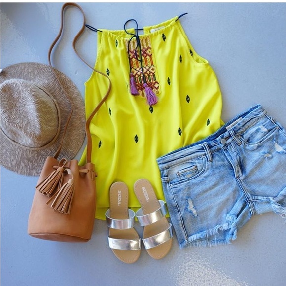 NWT - Esley Aztec Lime Top SzSmall