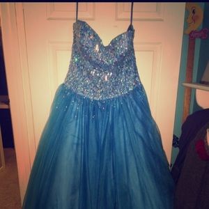 Formal prom dress