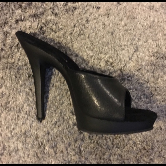 Fabulicious Black Leather Heels Size 9