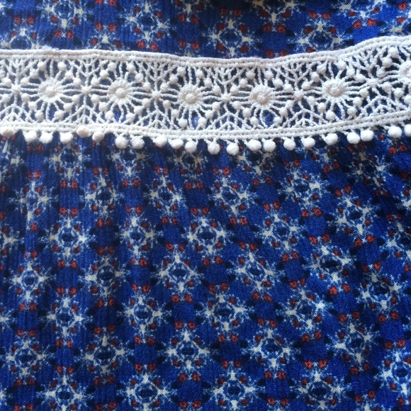 Mossimo - Picture 2 of 2