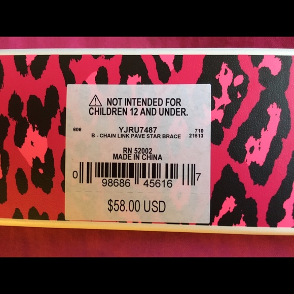 Juicy Couture Star Bracelet - Picture 4 of 4