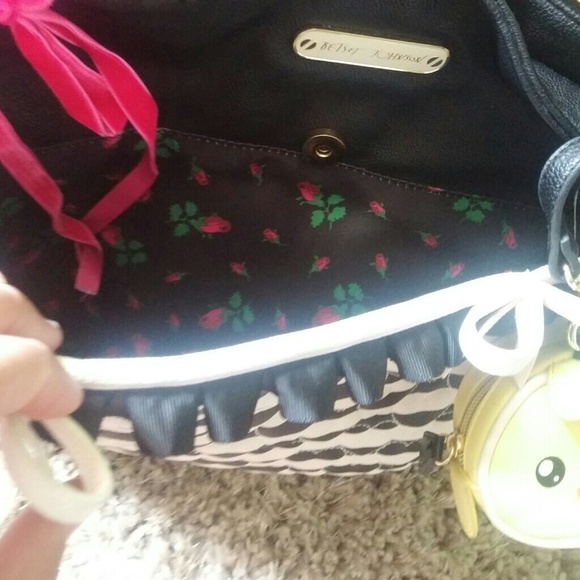 Additional pictures - Picture 1 of 4