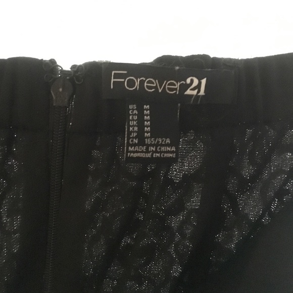 Black and gold strapless dress - Picture 3 of 3