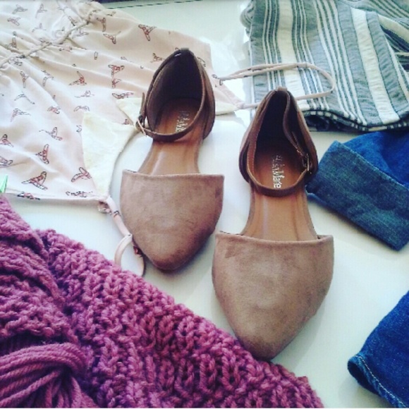 //The Chloe taupe d'orsay Flats - Picture 3 of 4