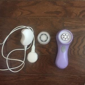 Clarisonic Mia with NEW Sensitive Brush