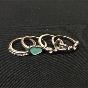 Set of 4 Silver Rings