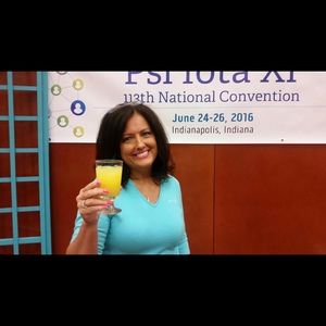 Meet your Posher, Angie