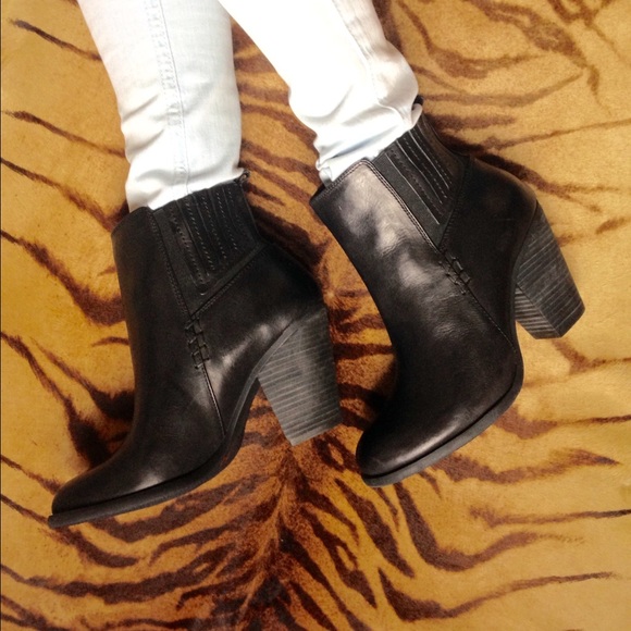 Vince Camuto black leather booties
