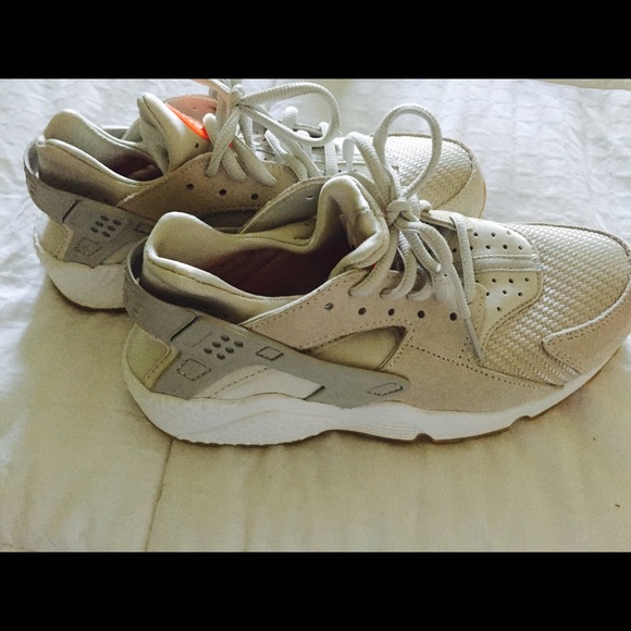 2016 Nike Huarache size 7.5. - Picture 3 of 3