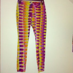 ⭐️Funky Leggings⭐️