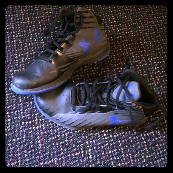 TRADED Underarmour shoes