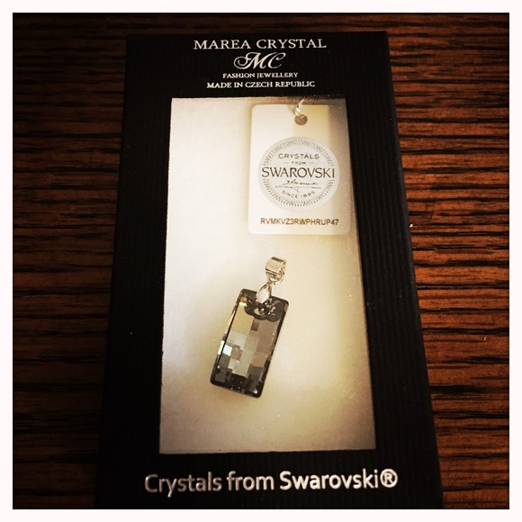Marea Crystal/ Swarovski necklace and pendant.