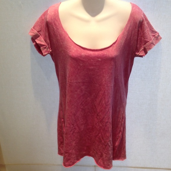 Witness top, short sleeve, pink.