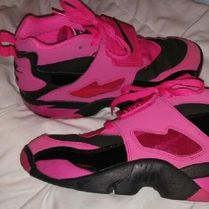 NIKE AIR Diamond Turf woman's size 7 shoes