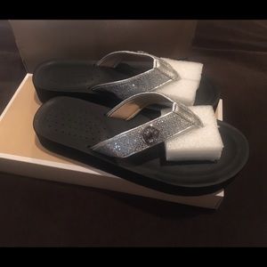 Michael Kors Gage flip flop silver glitter
