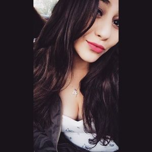 Meet your Posher, Sandy