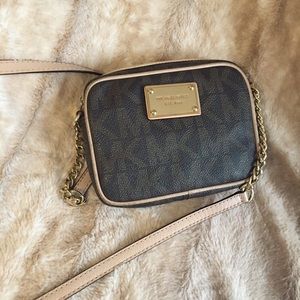 Michael Kors Crossbody