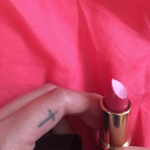 Estée Lauder lipstick