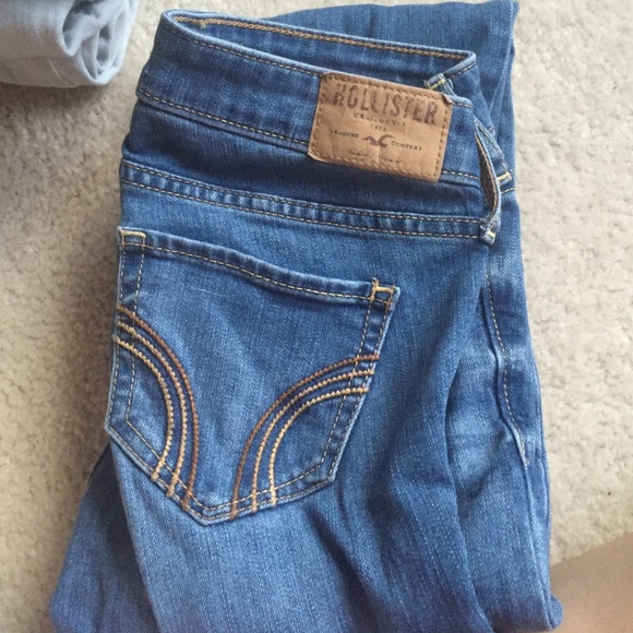 Hollister jeans