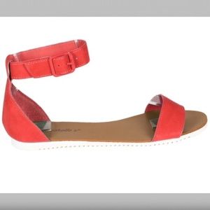 Simple, Pink Sandals!