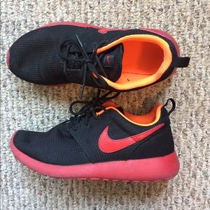Youth Nike Roshe
