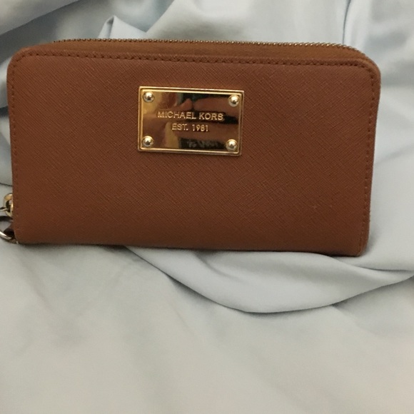 Michael Kors wallet