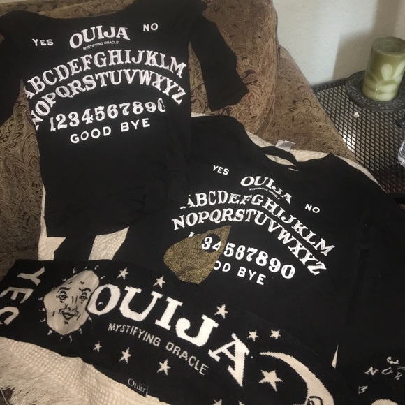 Ouija bundle.-