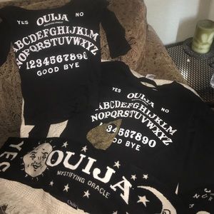 Ouija bundle.-