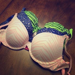 VS PINK wear everywhere push up bras