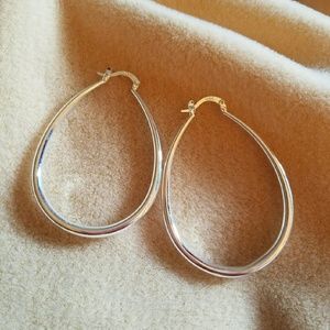 🎉🎀NIB Genuine Sterling Silver Stamped Hoops🎀🎉