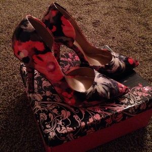 Qupid Pink Multi Color Pump.