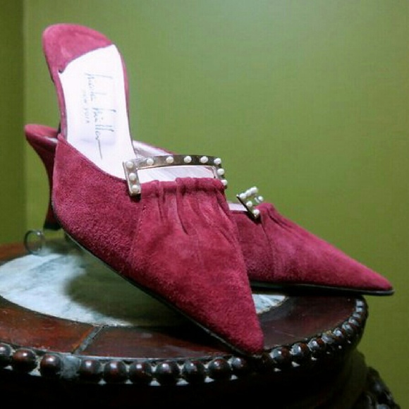 Nicole Miller Burgundy Pointed Toe Kitten Heels