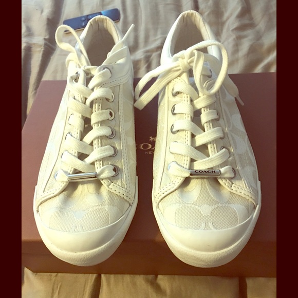 Coach Signature tennis