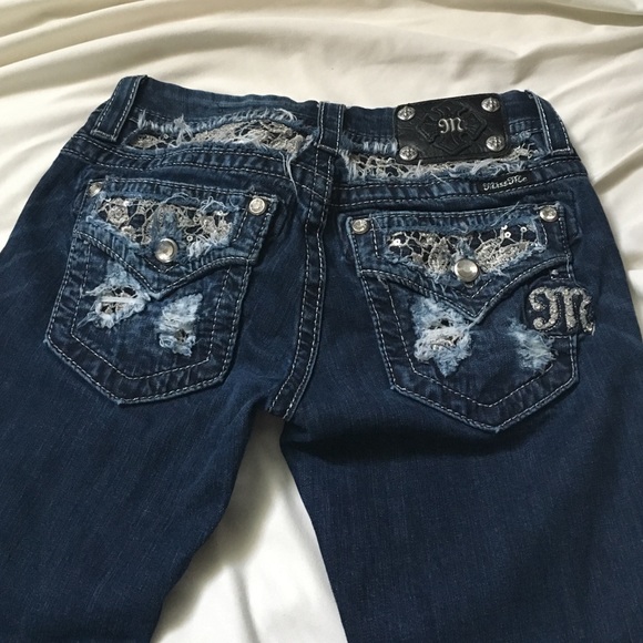 Miss Me capris - Picture 2 of 4