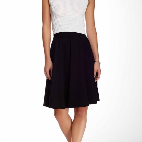 Amanda + Chelsea Black Exposed Back Zip Skirt
