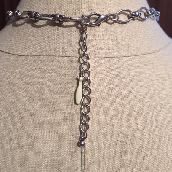 NWOT Wow! Bold Blue Statement Necklace! - Picture 4 of 4