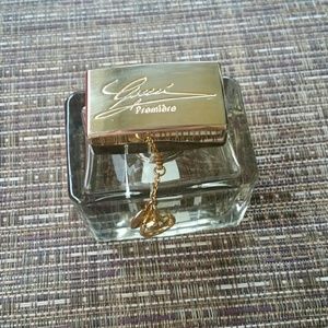 1 hour sale! 60% full Gucci premiere