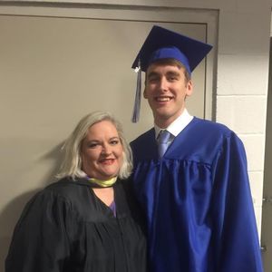 Meet your Posher, Leigh