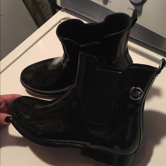 Rain boots - Picture 2 of 2