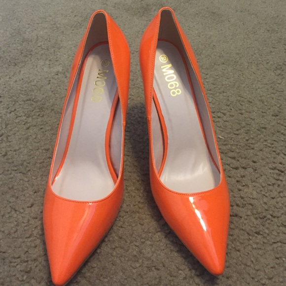 Orange Pumps
