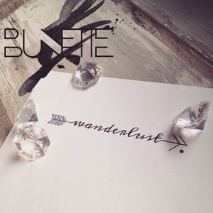 Meet your Posher, Casandra