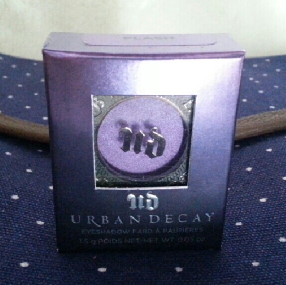 SOLD New in box Urban Decay Eyeshadow Flash - Picture 1 of 4