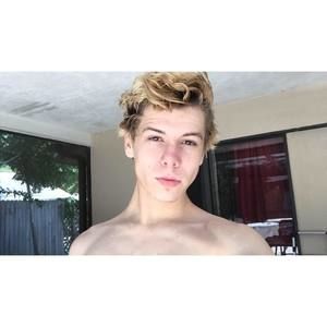 Meet your Posher, Christian