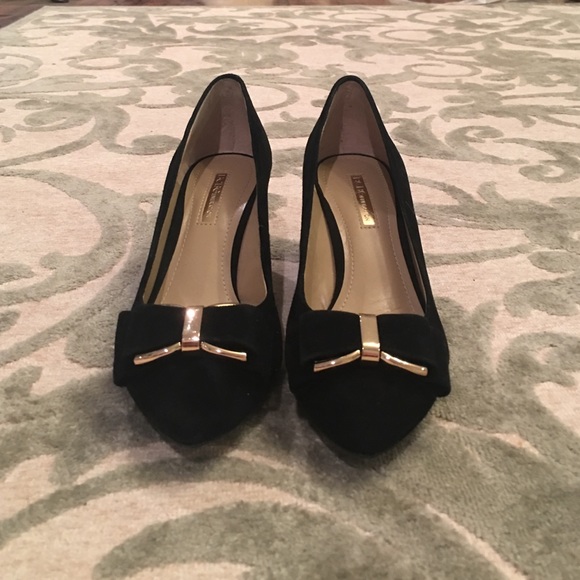 BCBG wedges