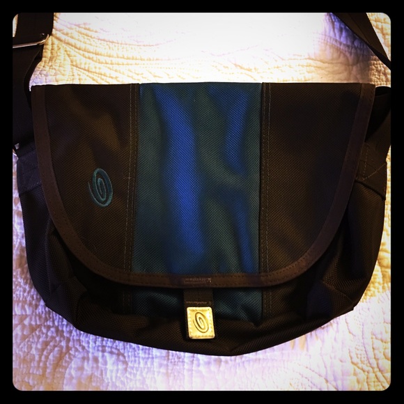 Timbuktu purse.  Blue/brown