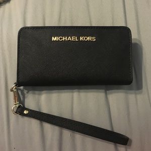 Michael Kors wristlet
