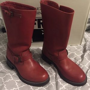 Frye red wood size 8 leather boots