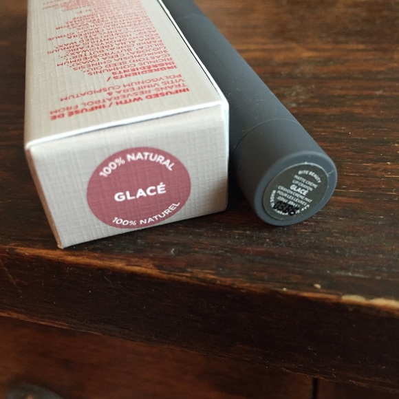 Bite Matte Creme Lip Crayon in Glacé - Picture 2 of 3